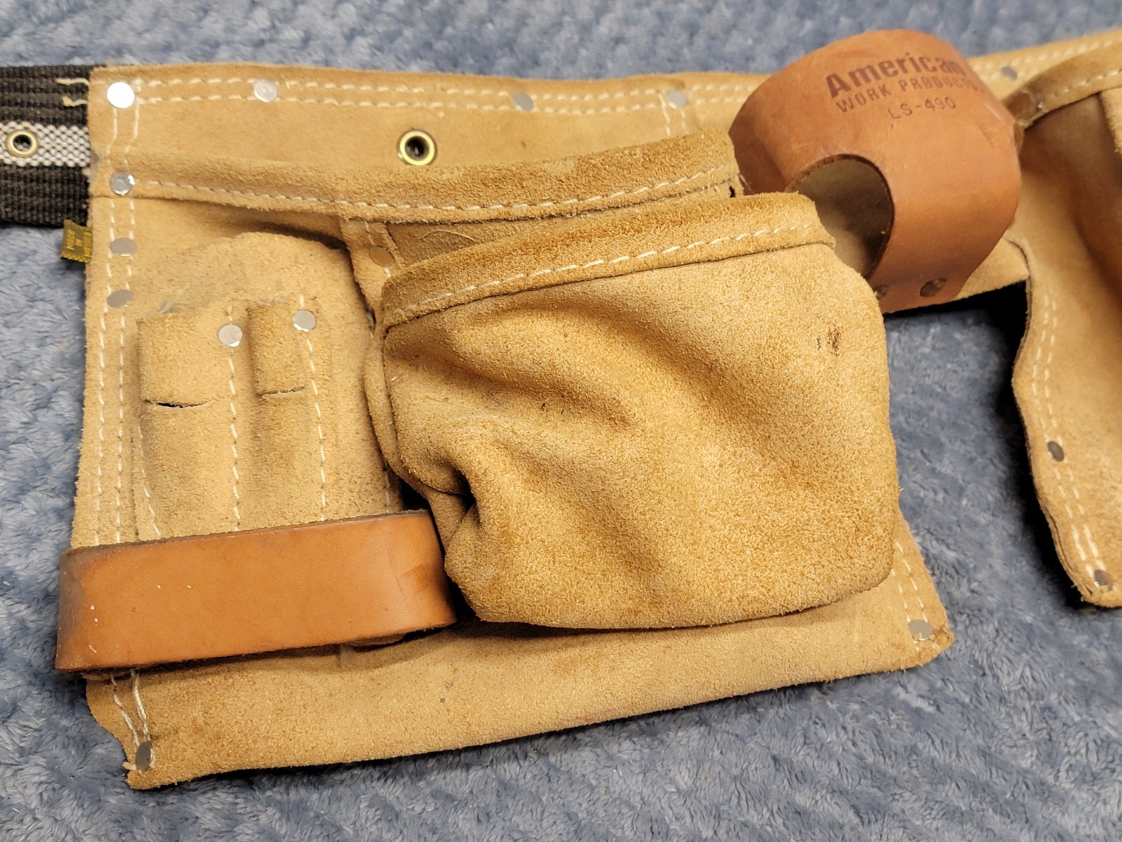 Vintage American Work Products LS-490 Leather Carpenter Tool Belt Pouch Tan
