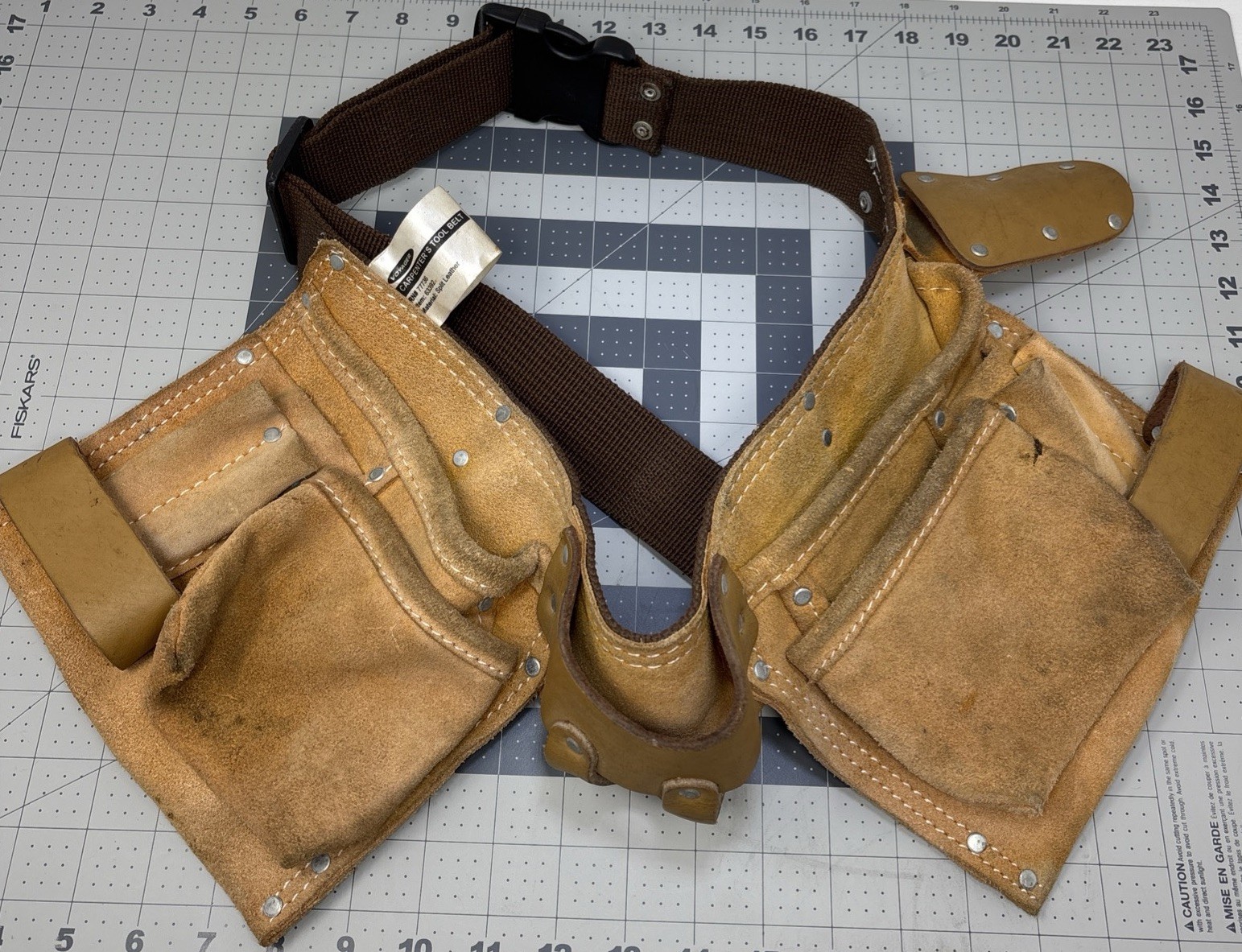 Voyager 63392 Split Leather Carpenter’s Adjustable Tool Belt Tan Riveted