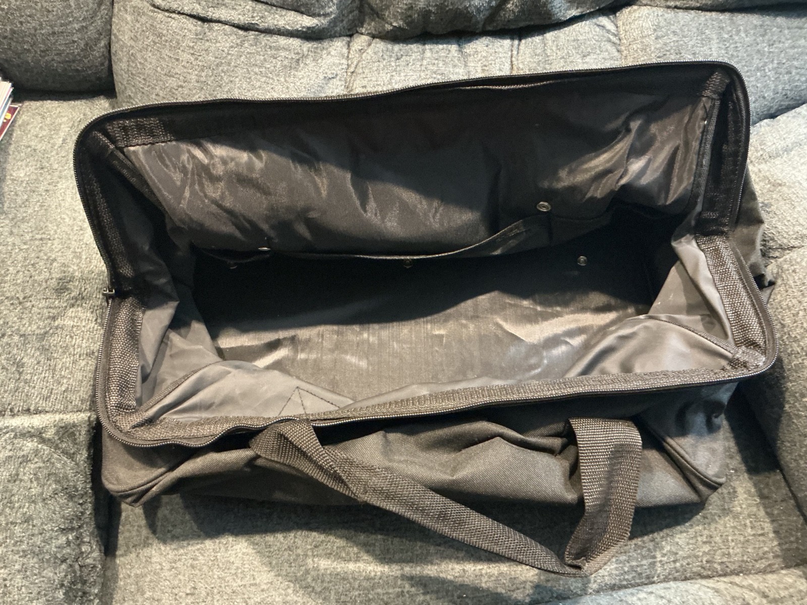 Large Dewalt Heavy Duty Ballistic Nylon Tool Bag with Runners