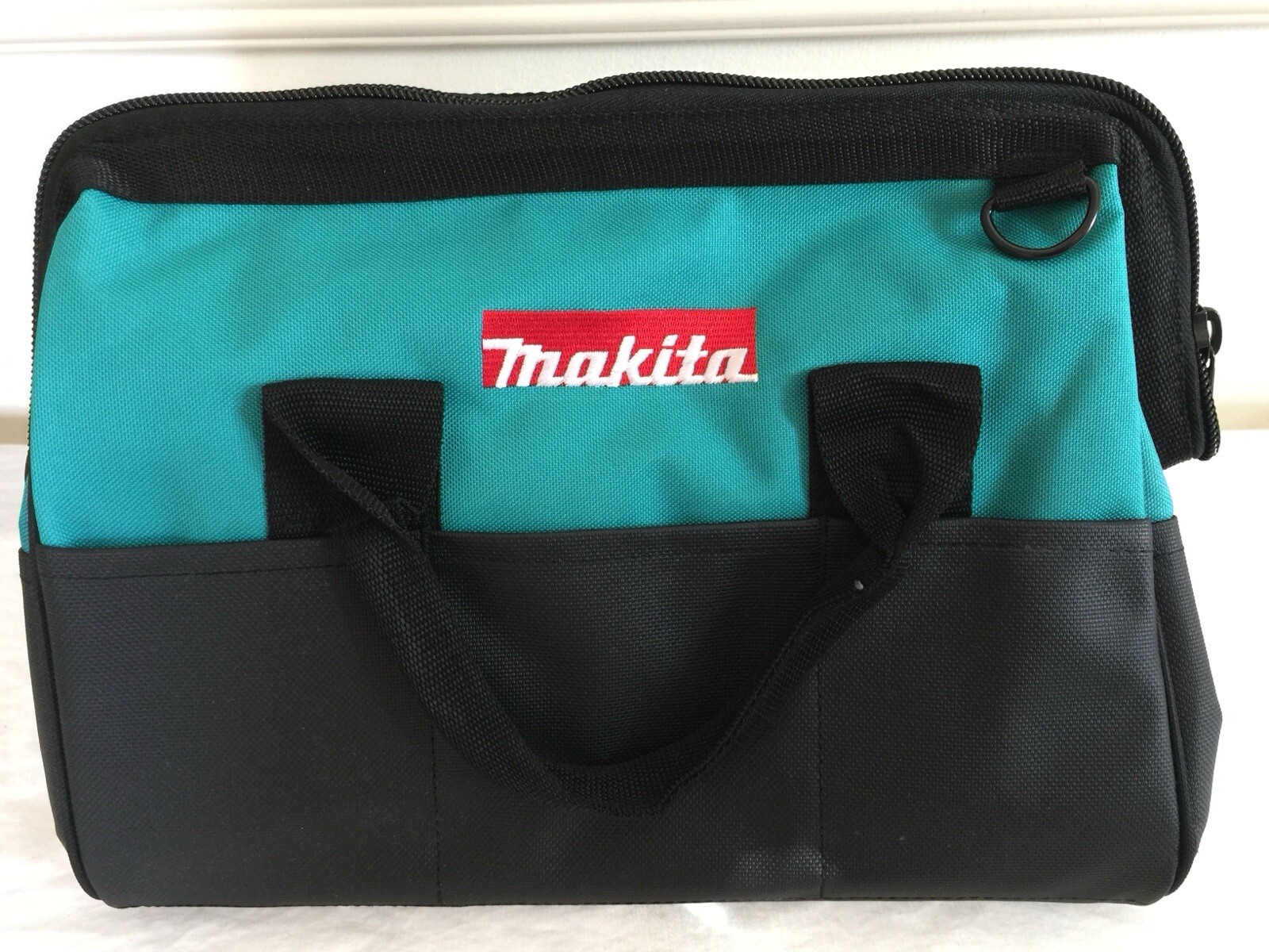 NWOT Makita Tool Bag W/ Shoulder Strap Blue Black 15”X8”X10” With Inner Pockets