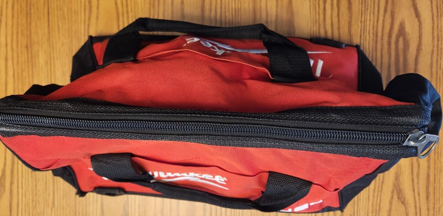 Milwaukee 902033036 22 inch Tool Bag – Red