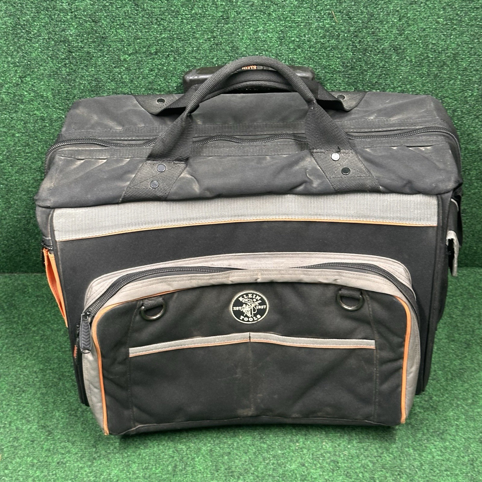 Klein Tools 55452RTB Tradesman Pro Organizer Rolling Tool Bag – Used