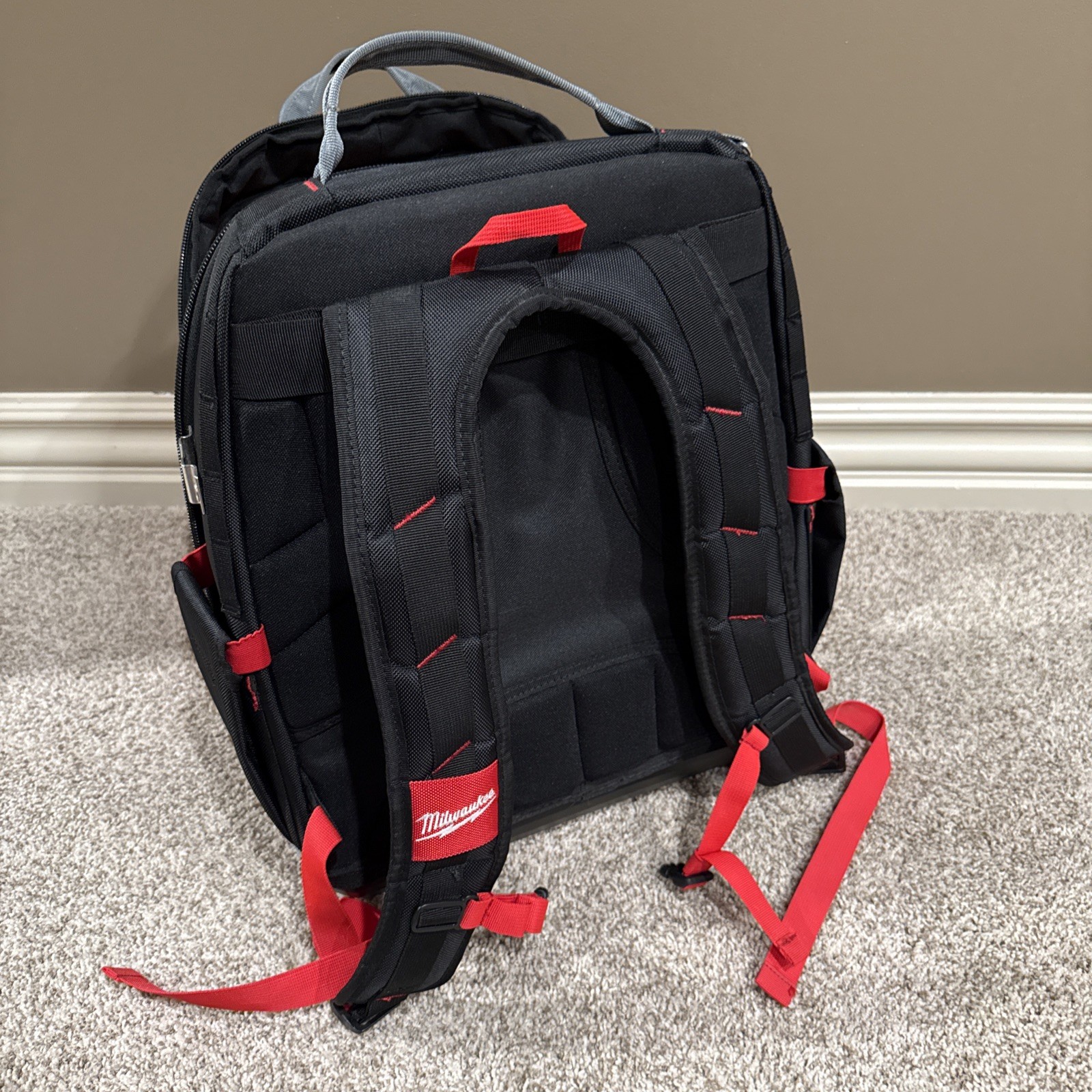 Milwaukee 48-22-8301 PACKOUT Backpack