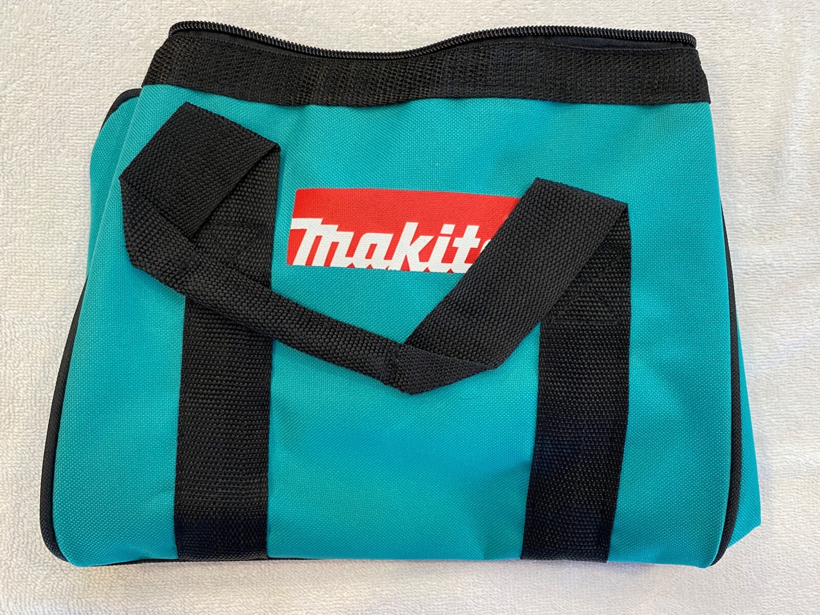New Makita 11” Small Contractors Tool Bag 11”x10”x8”