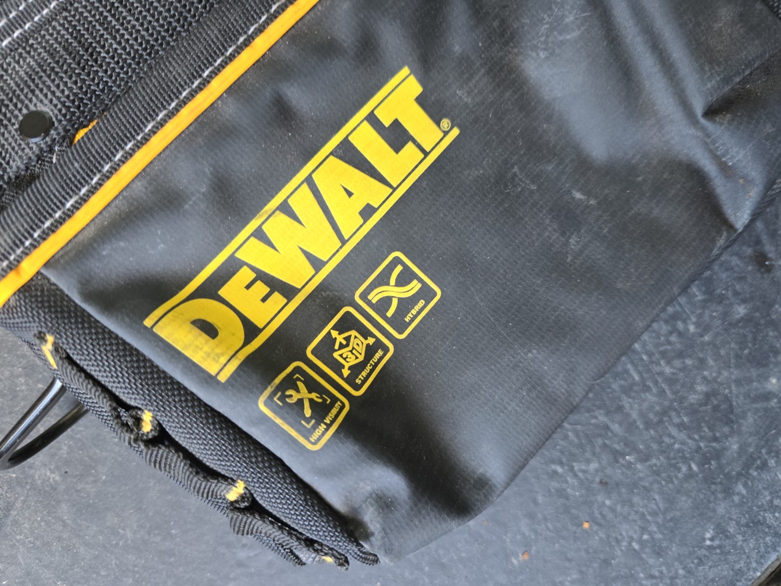 Dewalt 58g015 Graphite Tool Pouch Belt Bag Multi Pocket Organizer Worksite Used