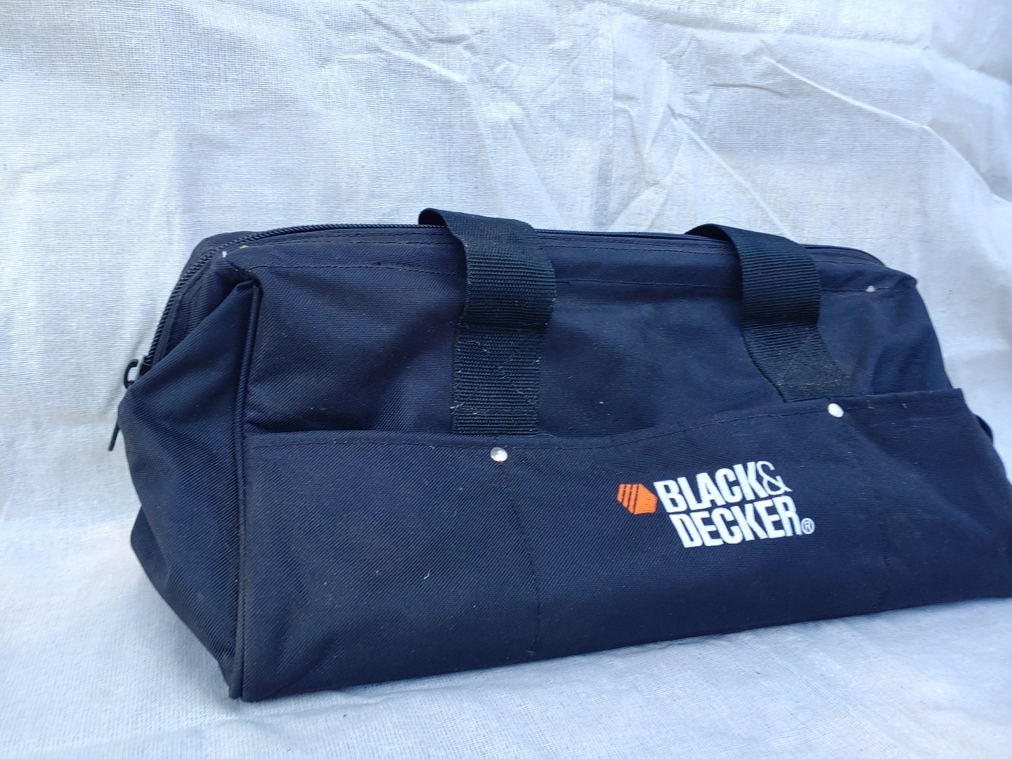 Black & Decker Vintage Tool Zip Up Travel Bag, 18” X 8” X 8.5″ Sturdy Very Good