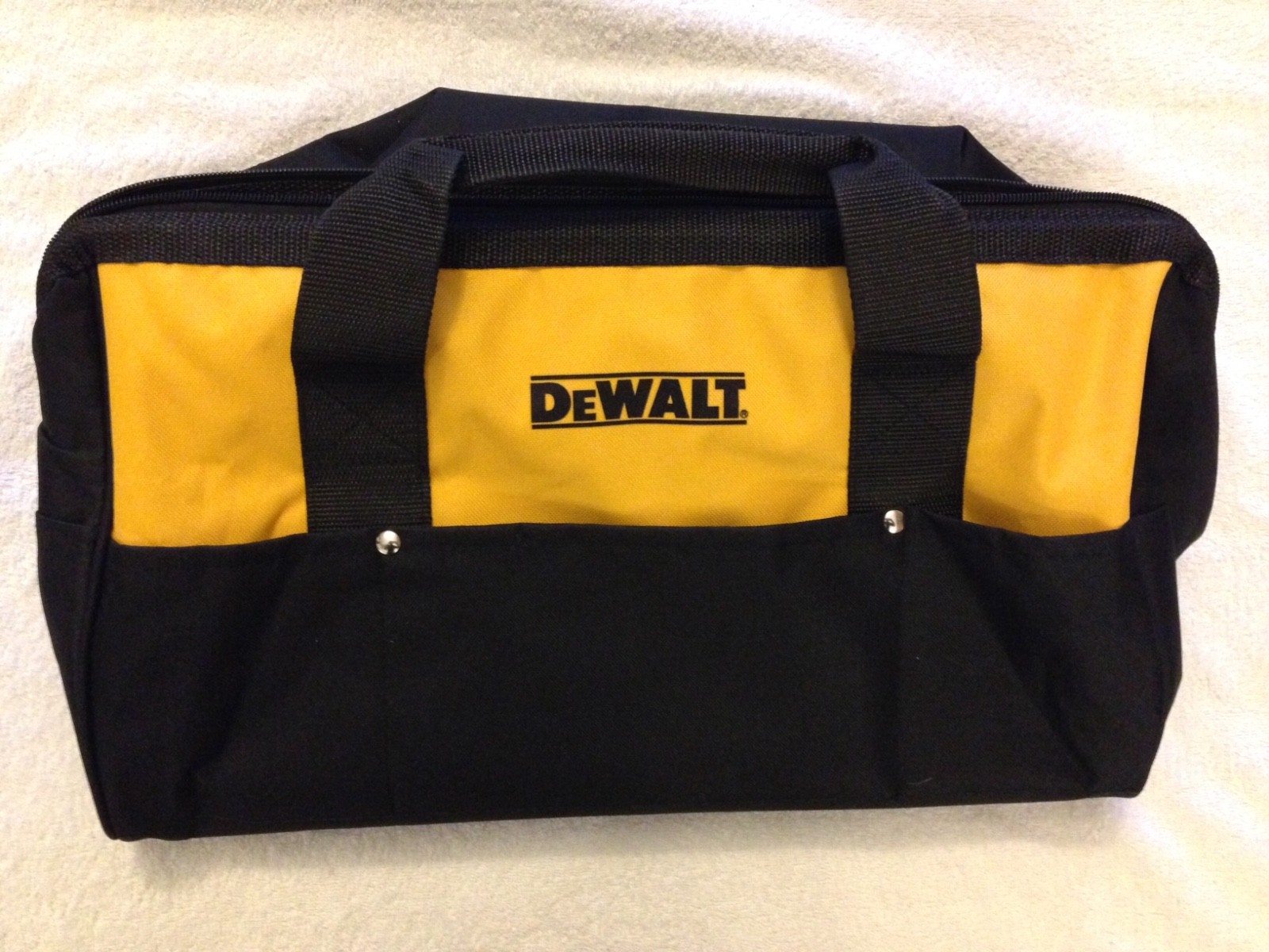 New Dewalt DCK019 Tool Bag Heavy Duty Ballistic Nylon 19” x 12″ x11″ w 6 pockets