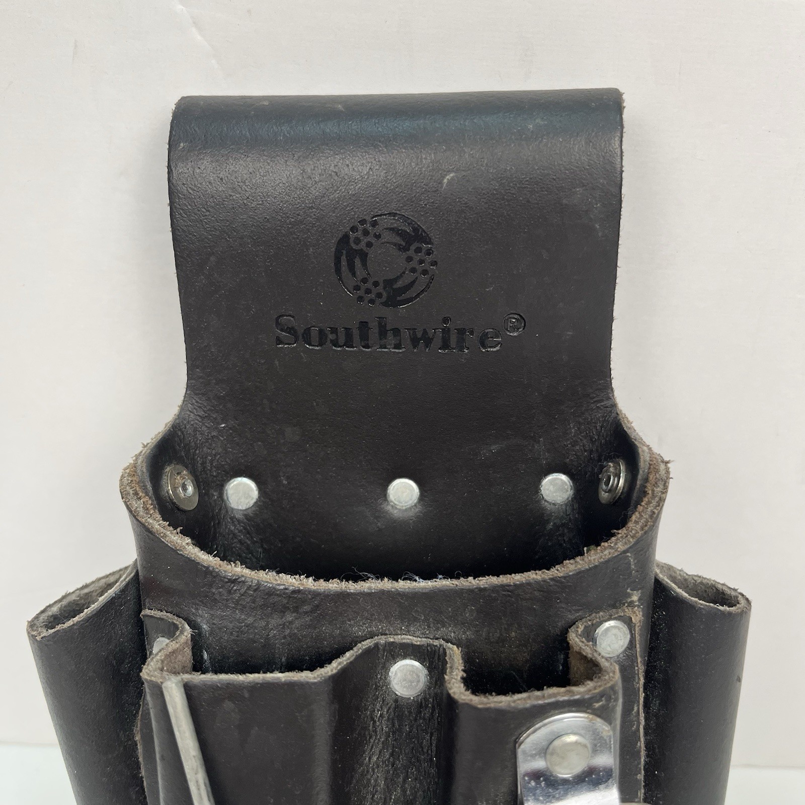 Southwire POUCH4 Leather Tool Pouch 5 Pocket Pouch + Electrical Tape Chain USED