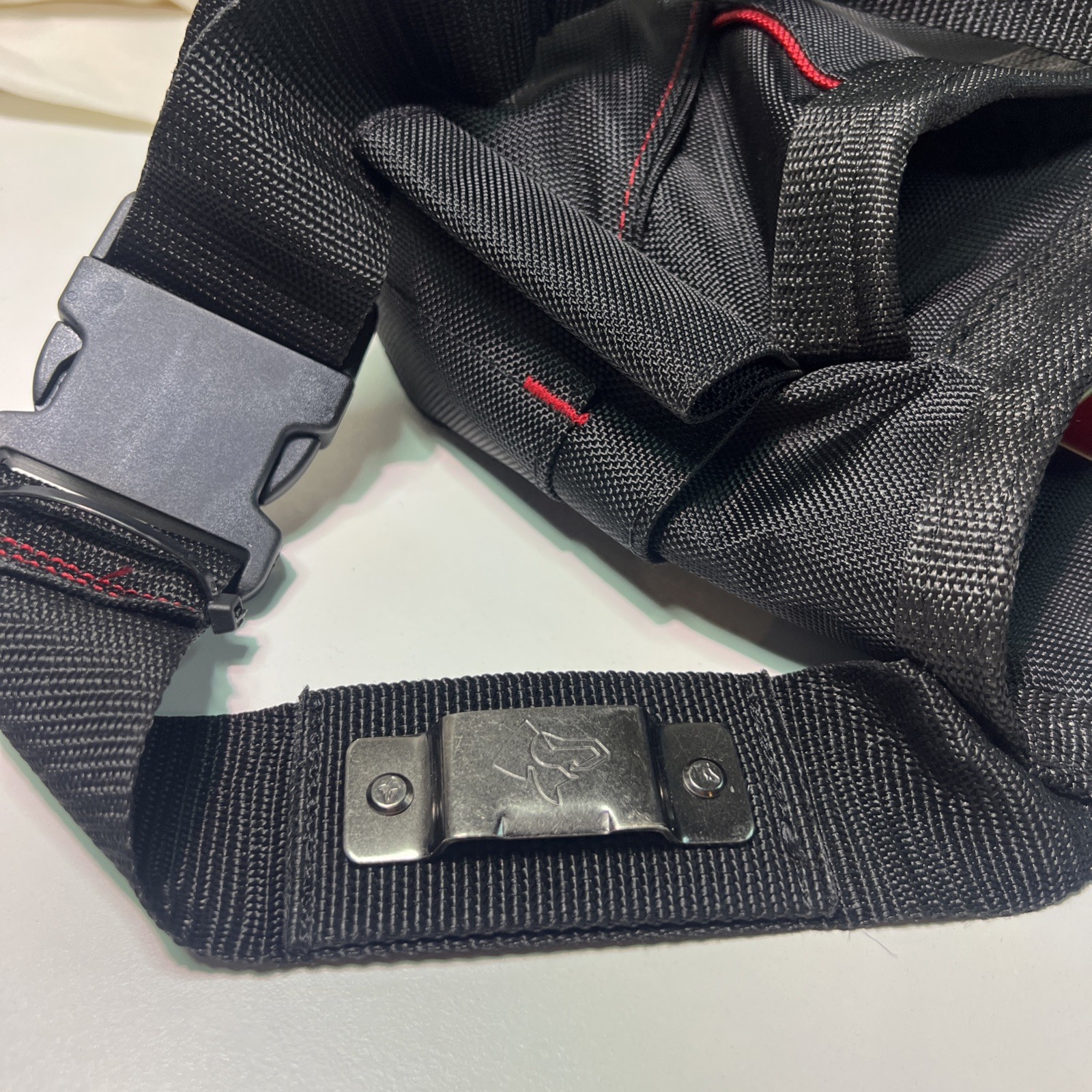 Husky Tool Belt Pouch 6-Pocket Black Pouch Adjustable Belt Buckle Tape Clip NEW