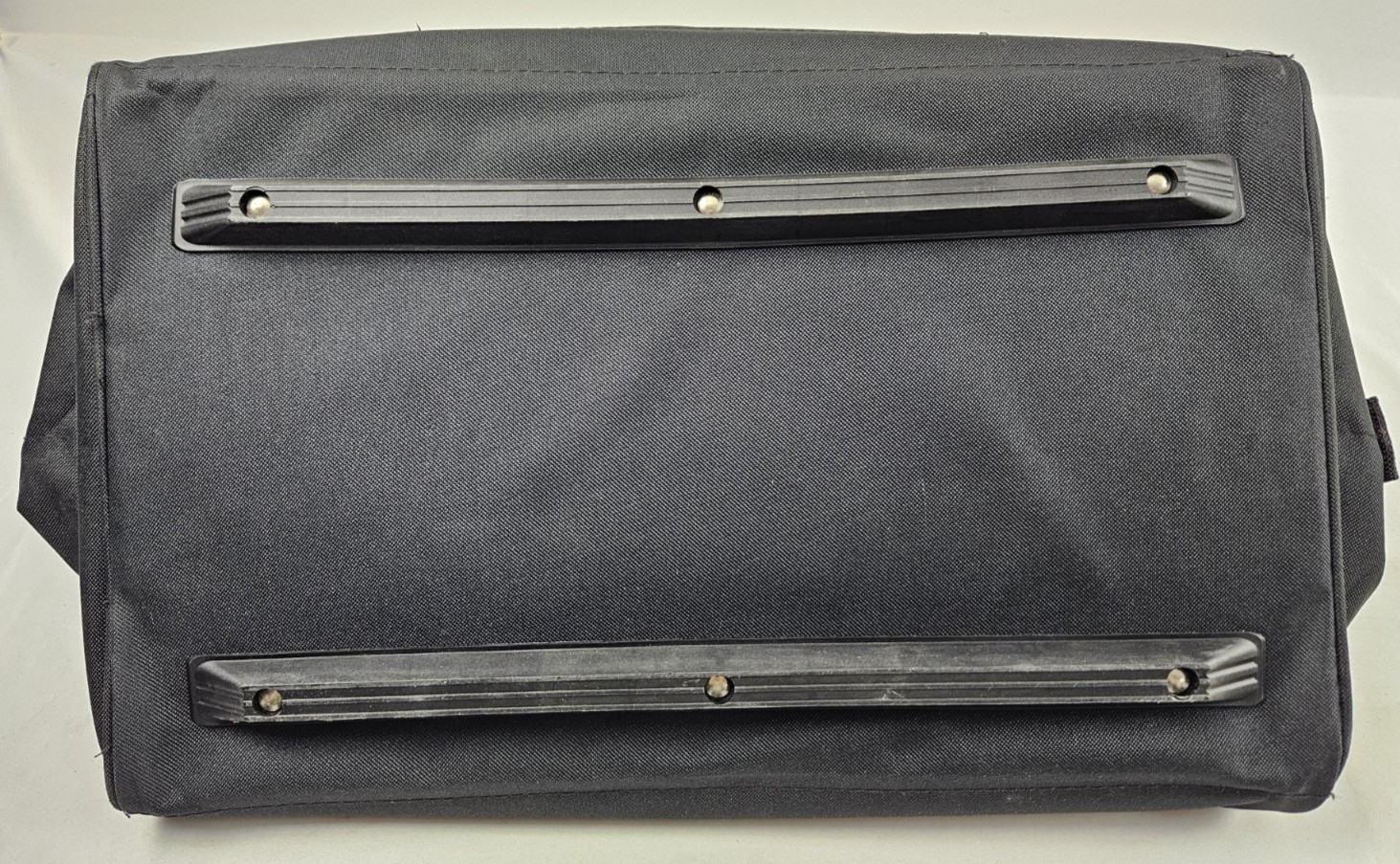 DeWalt Contractor 19″ Canvas Tool Bag 624807-01 w/ Runners (19″ x 12″ x 10″)