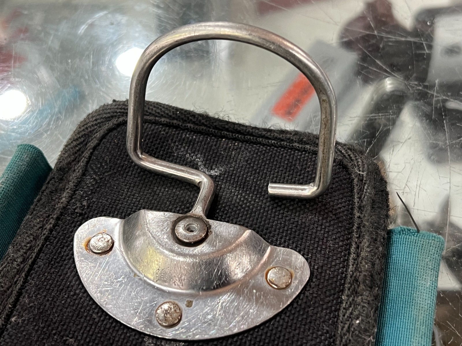 MAKITA LOOPED HAMMER & AXE HOLDER
