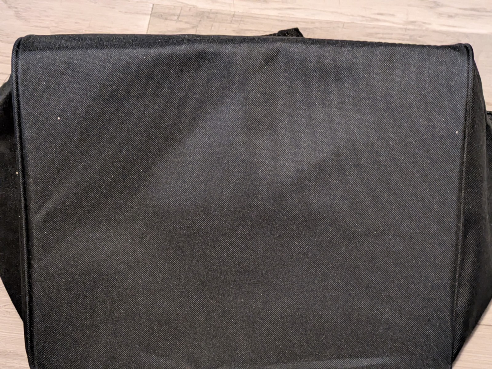 DeWALT 13″ x 10″ x 10″ Ballistic Nylon Tool Bag – NA705139 – NEW