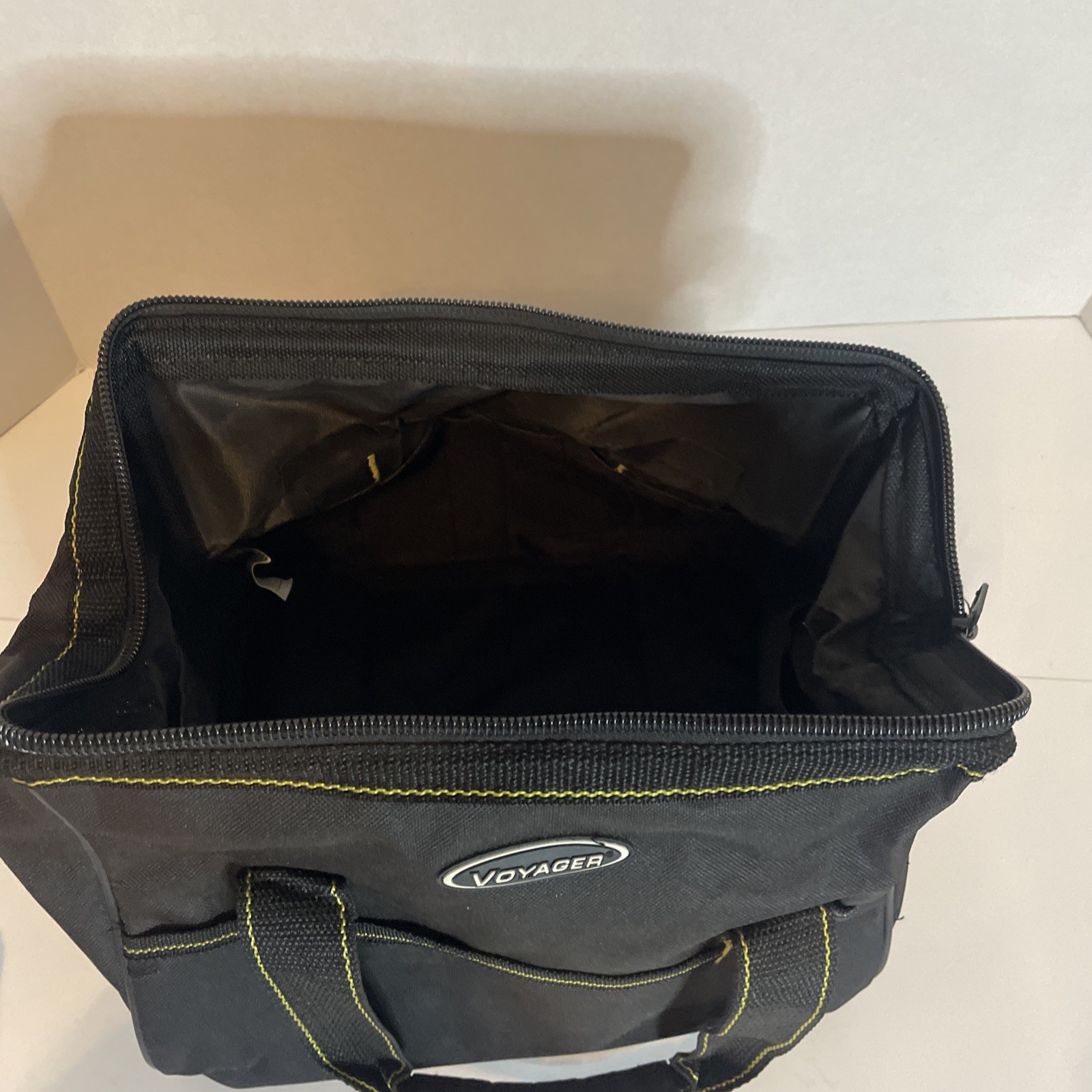 Voyager 12″ Portable Tool Bag with 21 Tool Pockets Large Opening 24 lb Capacity