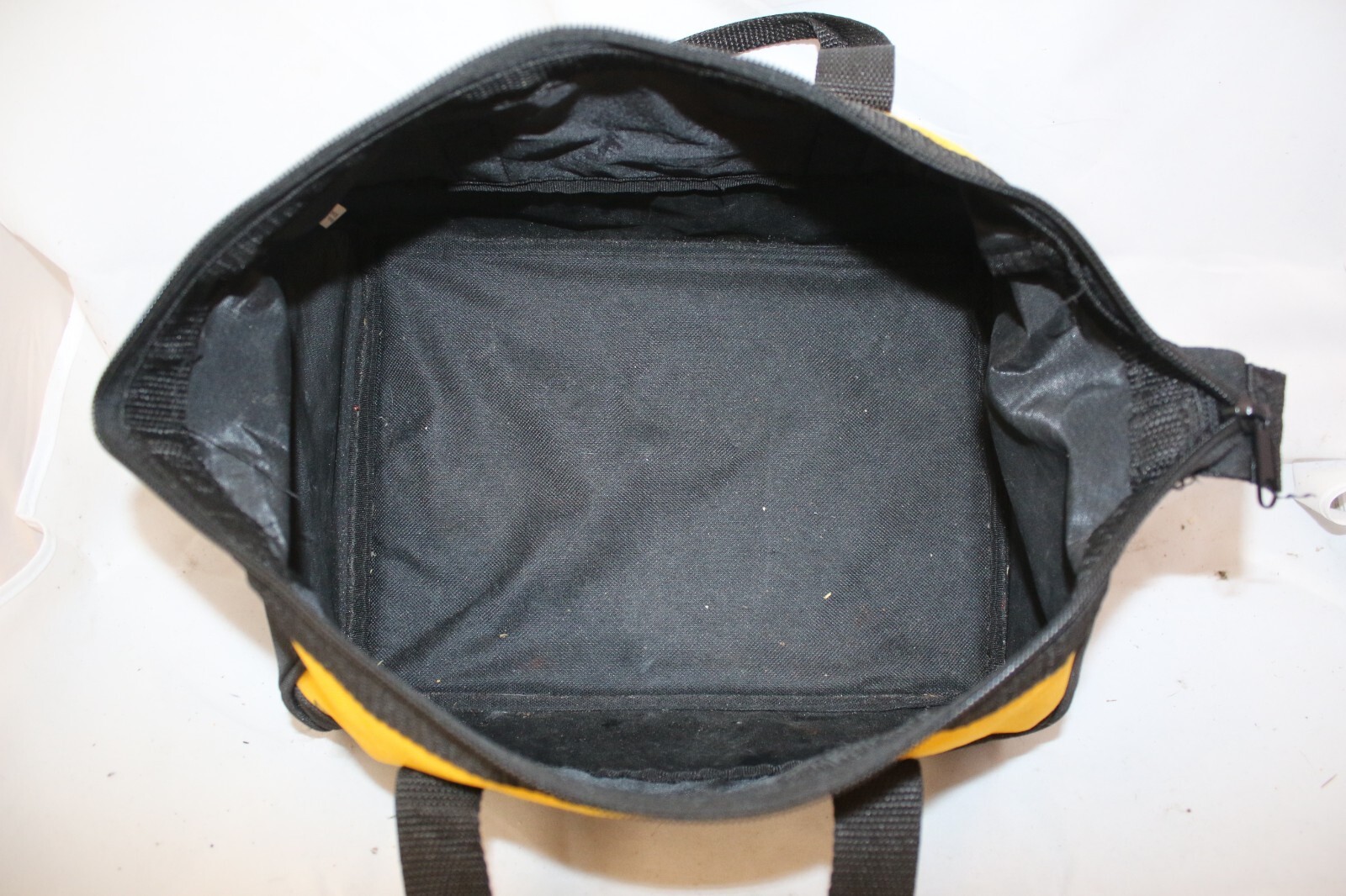 DEWALT TOOL BAG , approx. L 13″ x W 8″ x H 8″