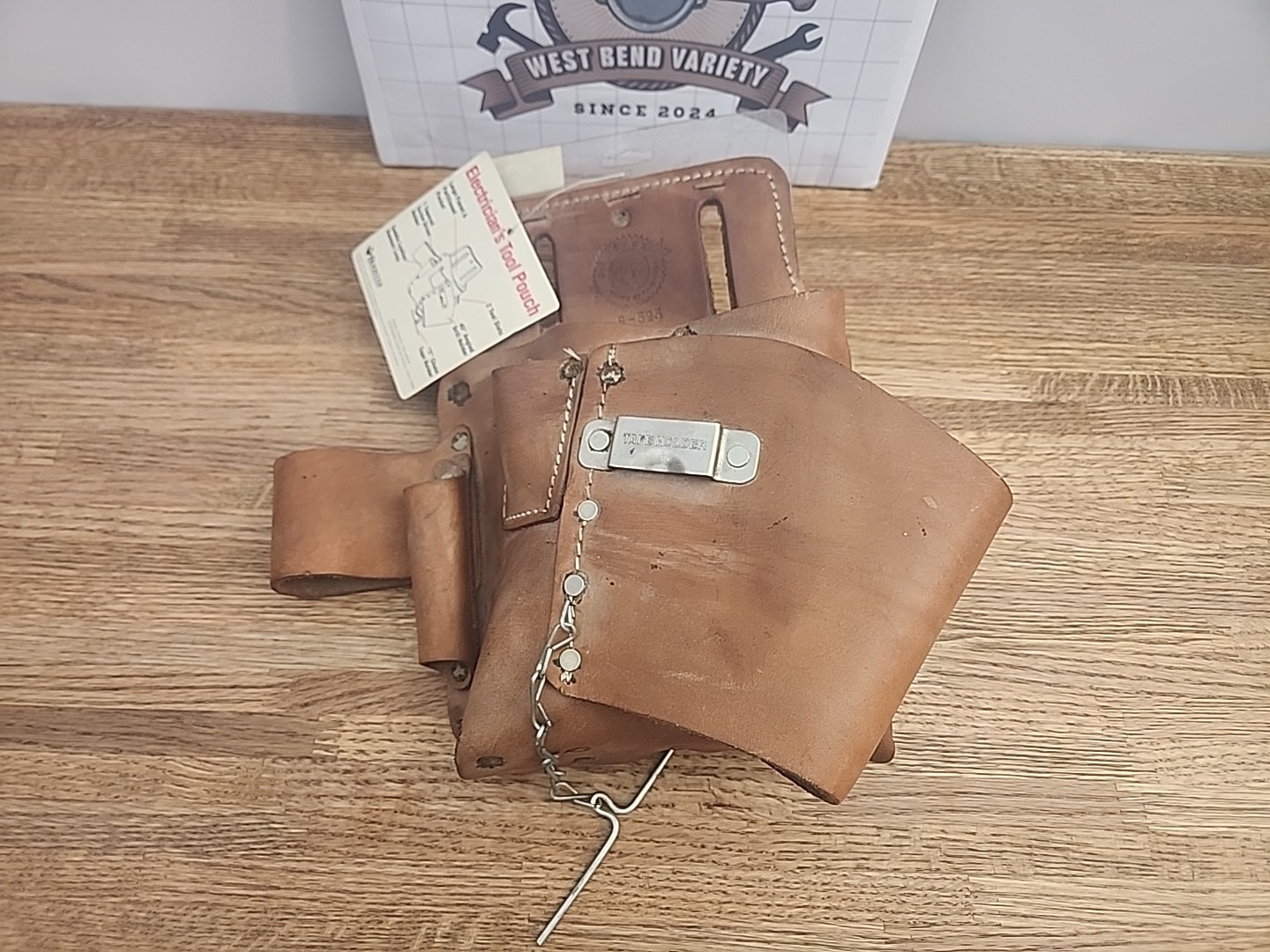 ROOSTER LEATHER NAIL & TOOL BAG R-525