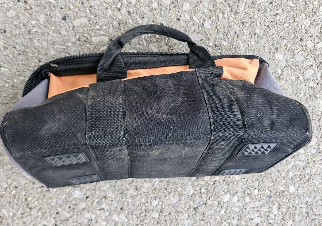 Ridgid Zippered Tool Bag 16x10x8 Side Pockets Canvas Double Handles Used