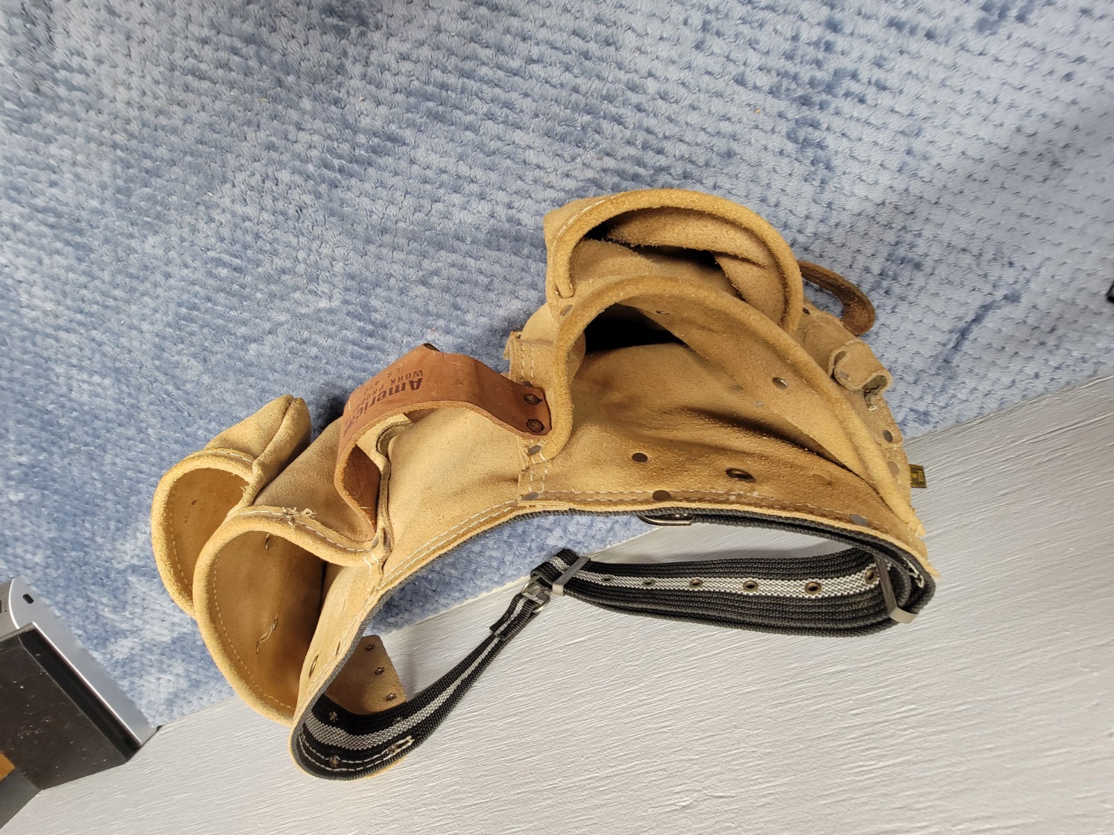 Vintage American Work Products LS-490 Leather Carpenter Tool Belt Pouch Tan