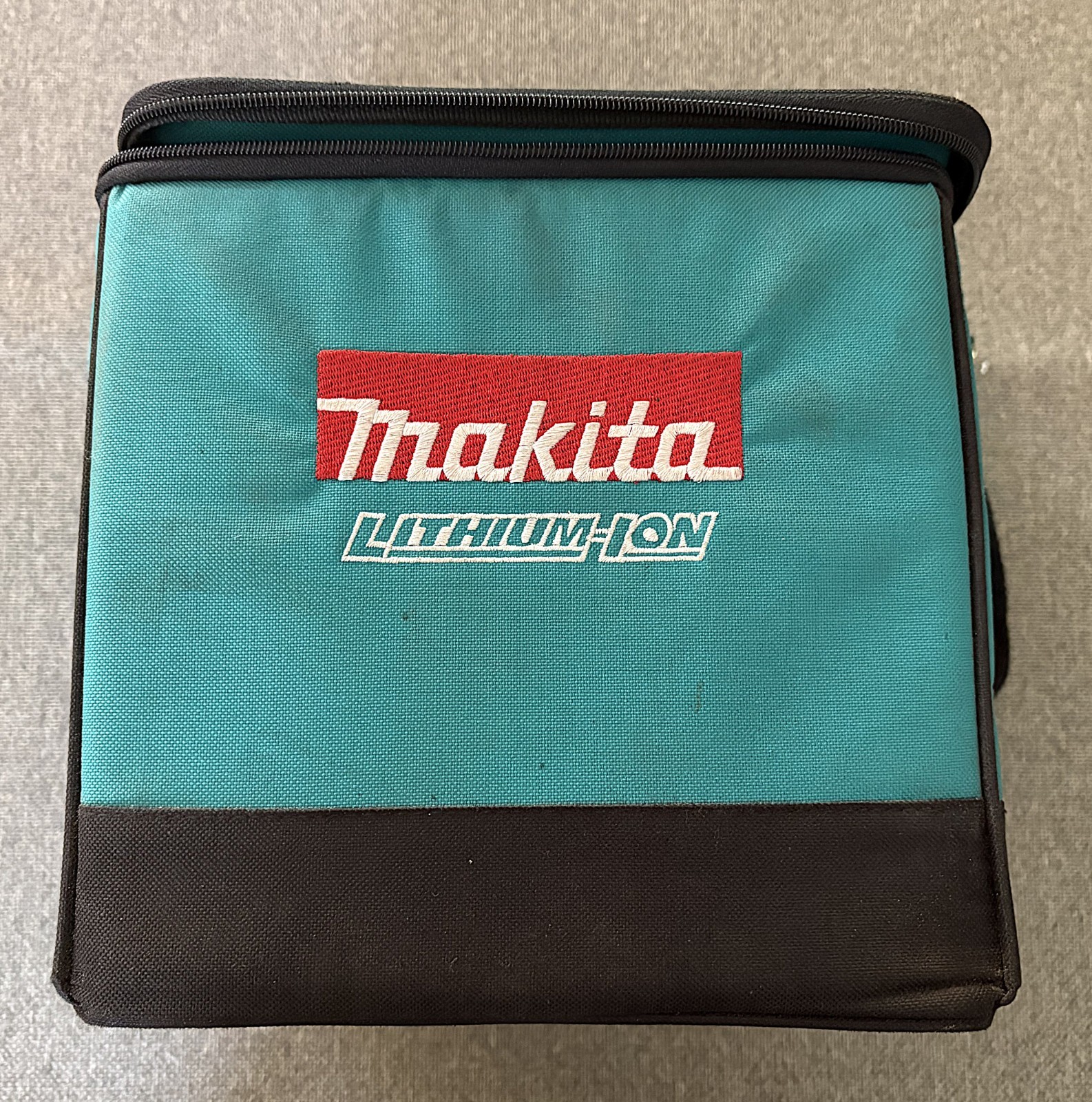 Makita Lithium Ion 10″ Square Soft Sided Contractor Tool Bag Strap Free Shipping