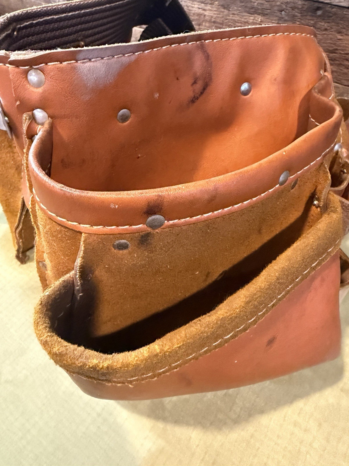 Genuine Suede Leather Tool Belt – Light Tan Leather Good Cond