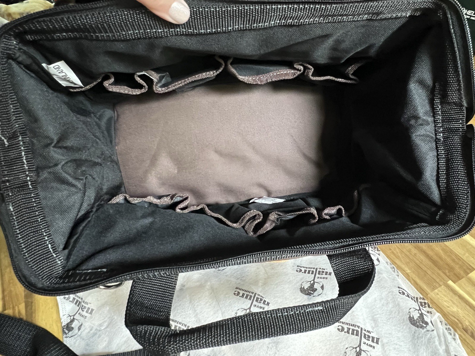 Welkinland 17 Pockets Electricians Tool Bag