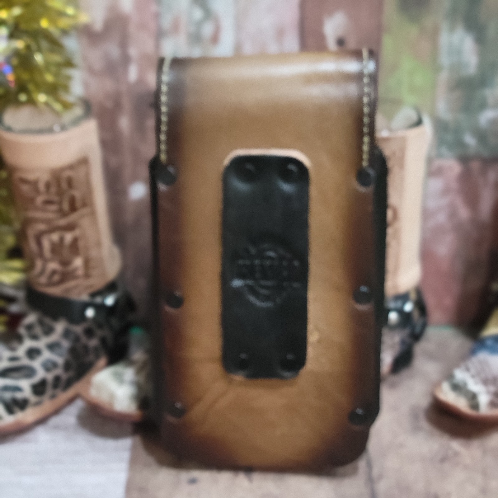 Praying Cowboy Western Leather Phone Holstor LARGE 7×4″ Snap Closure.